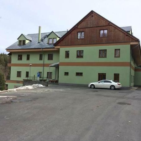 Apartmany Karlov Pod Pradedem Malá Morávka Εξωτερικό φωτογραφία